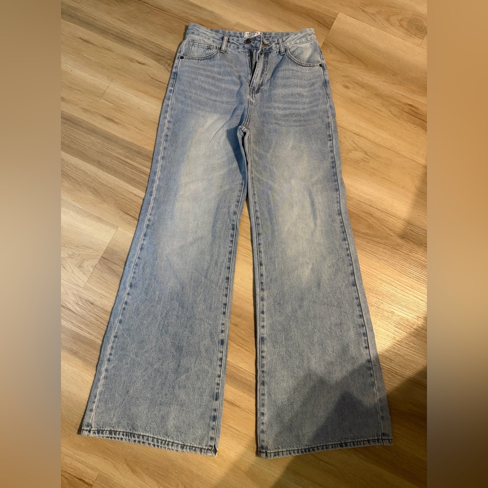 Twelve by Twelve Women's Faded Light Blue Wide Leg Jeans